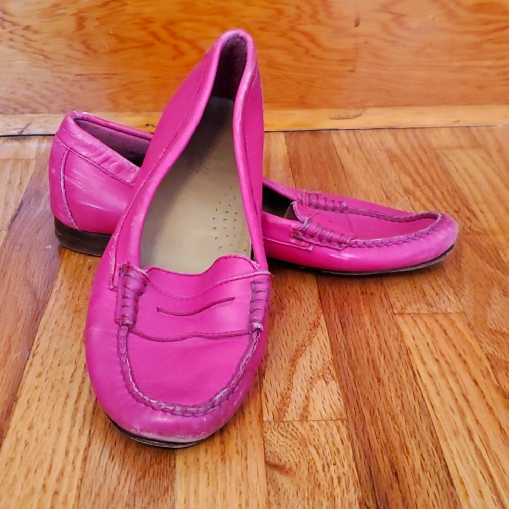 Weejuns Loafers